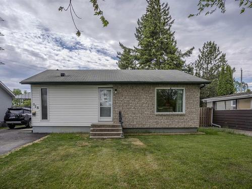 728 Linwood Crescent  Thunder Bay, ON P7E 2S1
