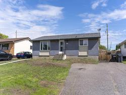 157 Newberry Crescent Thunder Bay, ON P7C 2E4