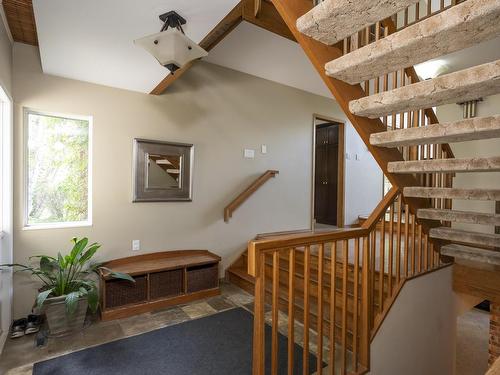 247 Shirley Rd, Thunder Bay, ON 