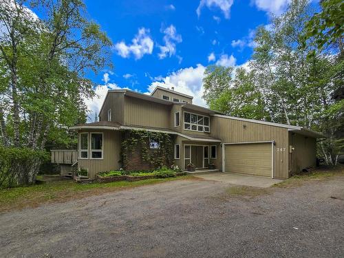 247 Shirley Rd  Thunder Bay, ON P7G 2G4