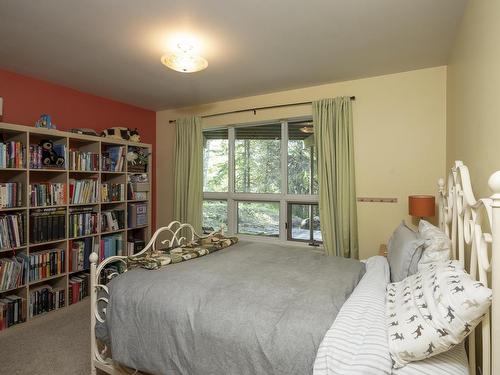 247 Shirley Rd, Thunder Bay, ON 