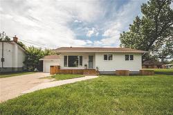 522 Elmhurst RD  Winnipeg, MB R3V 0V1