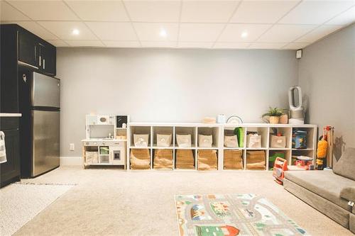 522 Elmhurst Rd, Winnipeg, MB 