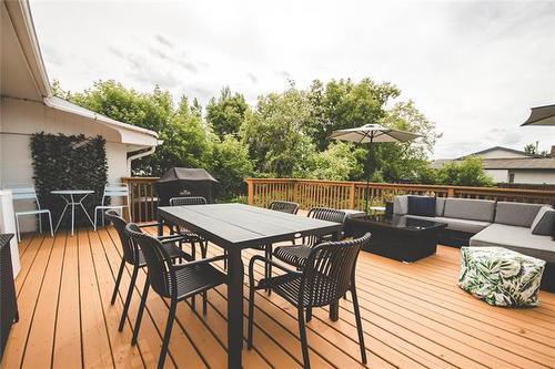 522 Elmhurst Rd, Winnipeg, MB 