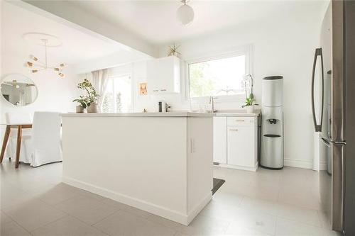 522 Elmhurst Rd, Winnipeg, MB 