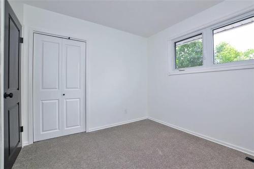 759 Sturgeon Rd, Winnipeg, MB 