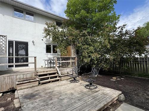 759 Sturgeon Rd, Winnipeg, MB 