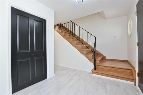 759 Sturgeon Rd, Winnipeg, MB 