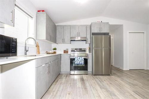 375 Banning St, Winnipeg, MB 