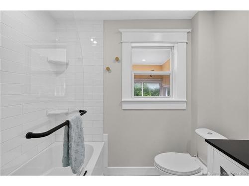 70 Maple St, Moncton, NB 