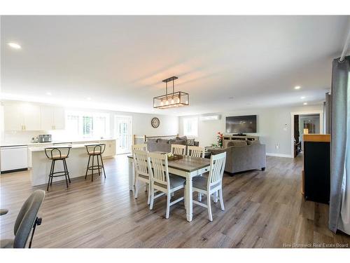 33 Clinton Dr, Willow Grove, NB 