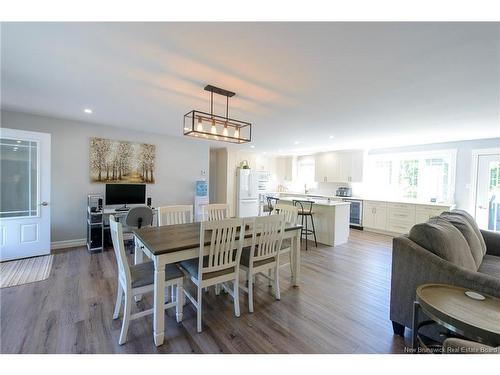 33 Clinton Dr, Willow Grove, NB 