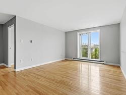 #323 7 Jamieson Street  Dartmouth, NS B3A 4L2