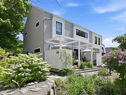 6968 Chebucto Road  Halifax, NS B3L 1M7