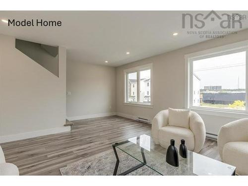 20 Zeppelin Crescent, Beechville, NS 