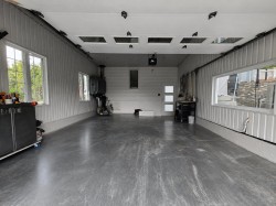 Garage - 