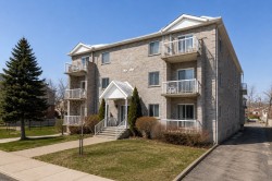 205-1952 Rue St-Georges (Lemoyne)  Longueuil (Le Vieux-Longueuil), QC J4P 3J5