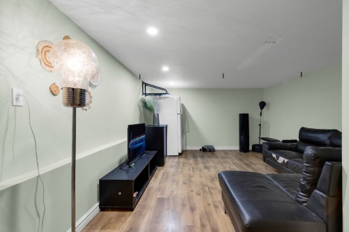 Salle familiale - 490 25E Avenue, Saint-Jérôme, QC 
