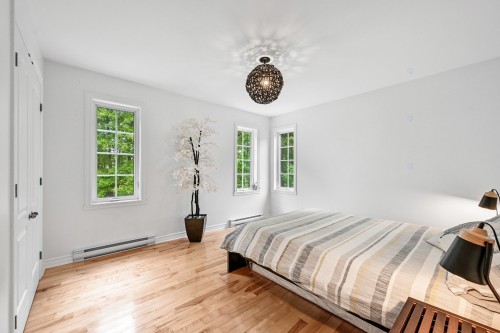 Chambre à coucher principale - 165 Rue Pierre, Sainte-Sabine, QC - Indoor Photo Showing Bedroom