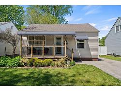 3560 BARRYMORE Windsor, ON N9C 1V3