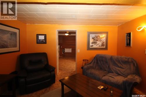 641 Railway Avenue, Eastend, SK 