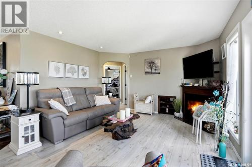 380 Carter Crescent, Cochin, SK 