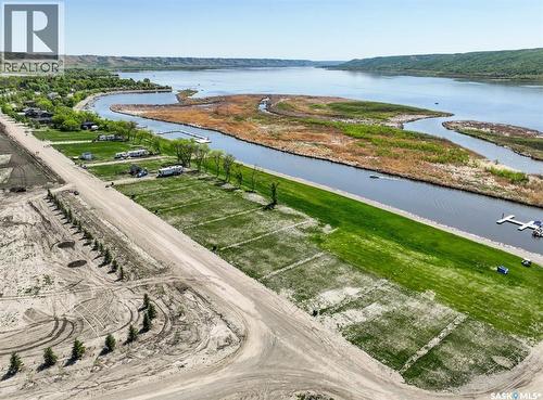 29 Oakley Lane, West End, SK 