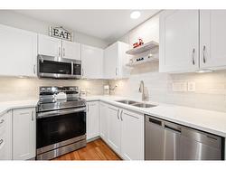 403 15621 MARINE DRIVE White Rock, BC V4B 1E1
