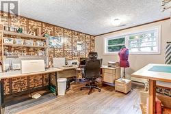Sewing room or 4th bedroom - 