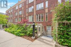 163 - 351 WALLACE AVENUE Toronto, ON M6P 3N1