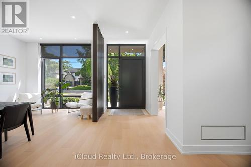 1590 Kenmuir Avenue, Mississauga, ON 