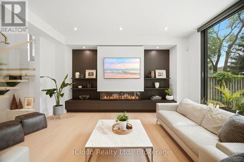 1590 Kenmuir Avenue, Mississauga, ON 