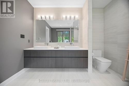 1590 Kenmuir Avenue, Mississauga, ON 