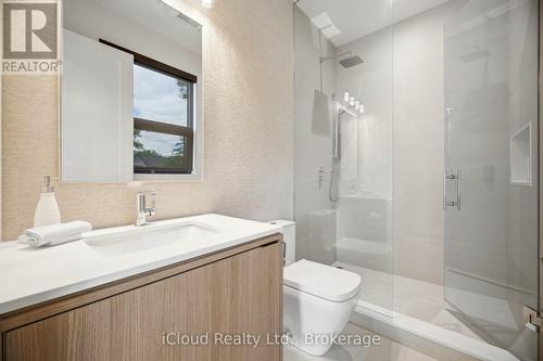 1590 Kenmuir Avenue, Mississauga, ON 