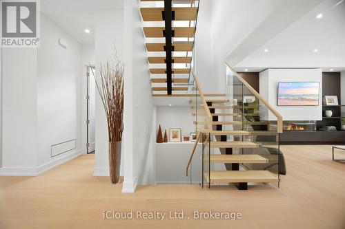 1590 Kenmuir Avenue, Mississauga, ON 