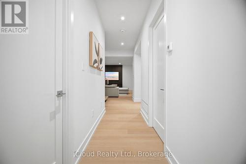 1590 Kenmuir Avenue, Mississauga, ON 