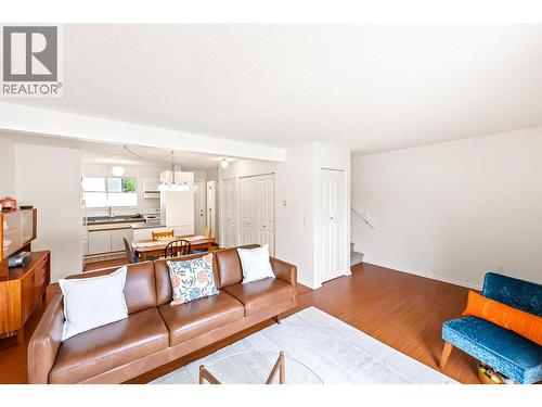 3099 SOUTH MAIN Street Unit# 17  Penticton, BC V2A 6Y2