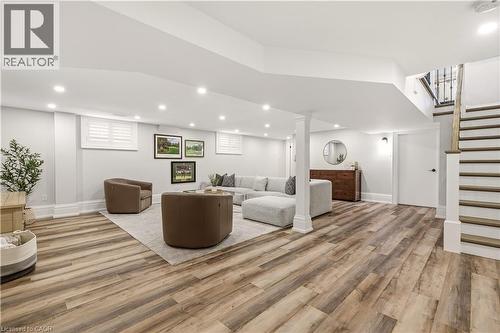 336 Newbold Court, Burlington, ON 