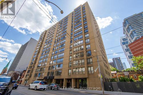 202 - 77 CARLTON STREET  Toronto, ON M5B 2J7