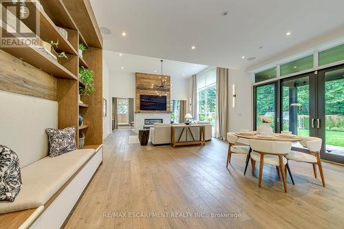 2104 Devon Road, Oakville, ON 