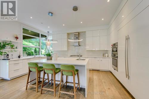 2104 Devon Road, Oakville, ON 
