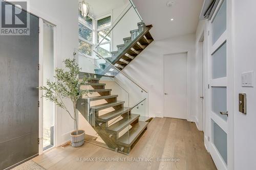2104 Devon Road, Oakville, ON 
