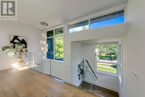 2104 Devon Road, Oakville, ON 