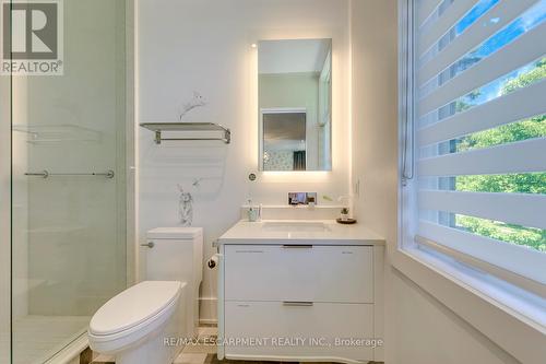 2104 Devon Road, Oakville, ON 