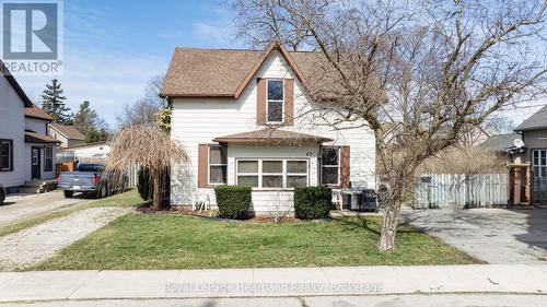 43 TRAFALGAR STREET  Goderich (Goderich (Town)), ON N7A 1T4
