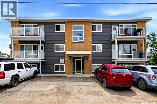 3 230 Broadway Avenue E, Regina, SK 