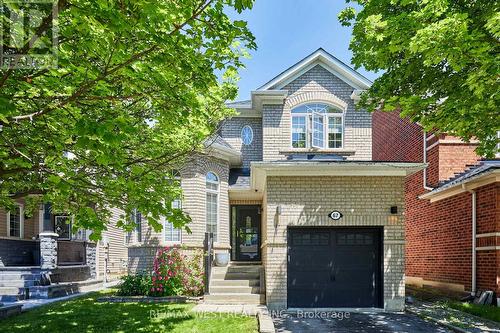 67 KENILWORTH CRESCENT  Whitby, ON L1M 2M7