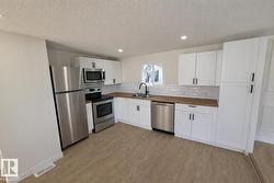 305 calahoo RD Spruce Grove, AB T7X 3K7