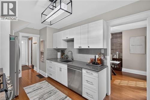 55 Cameron Avenue N, Hamilton, ON 