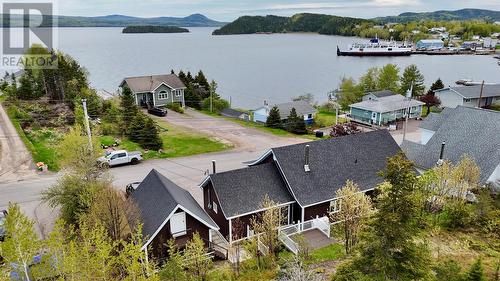 122 Bayview Road, Springdale, NL 
